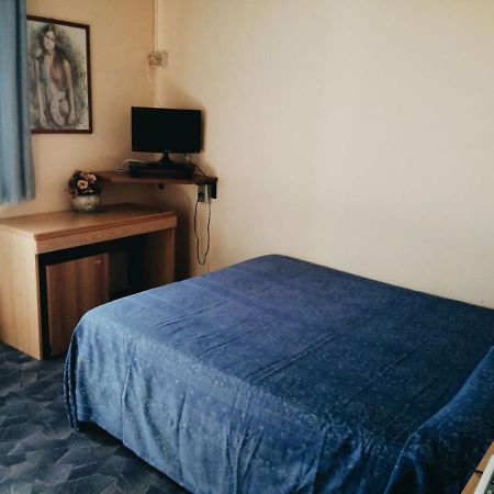 Hotel One Via Roma, 82 Altopascio Buitenkant foto