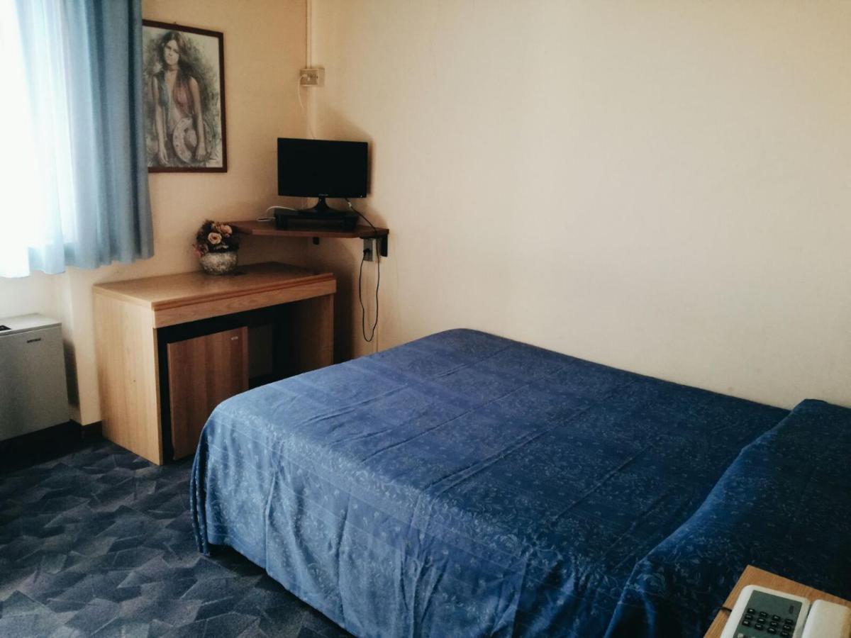 Hotel One Via Roma, 82 Altopascio Buitenkant foto